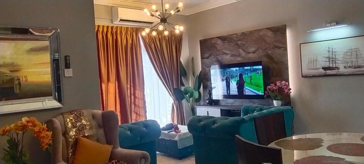 Cmk Apartmen Mutiara Tower 3 Bedroom Kota Bharu#Netflix Esterno foto